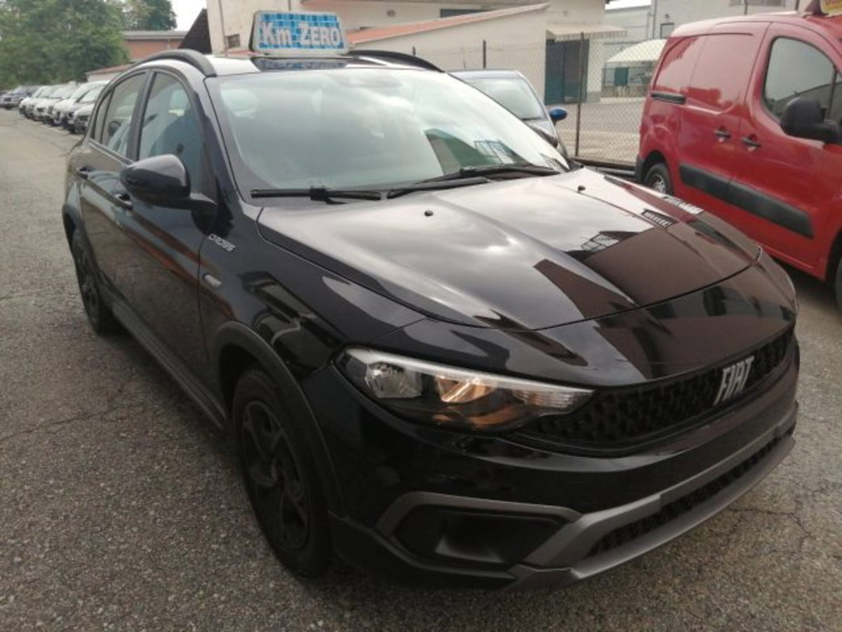 Fiat Tipo Tipo 5p 1.5 t4 hybrid Cross 130cv dct (2)