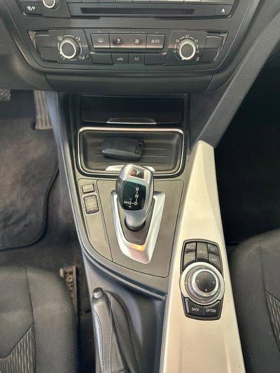 BMW Serie 3 Touring 316d  Sport (13)