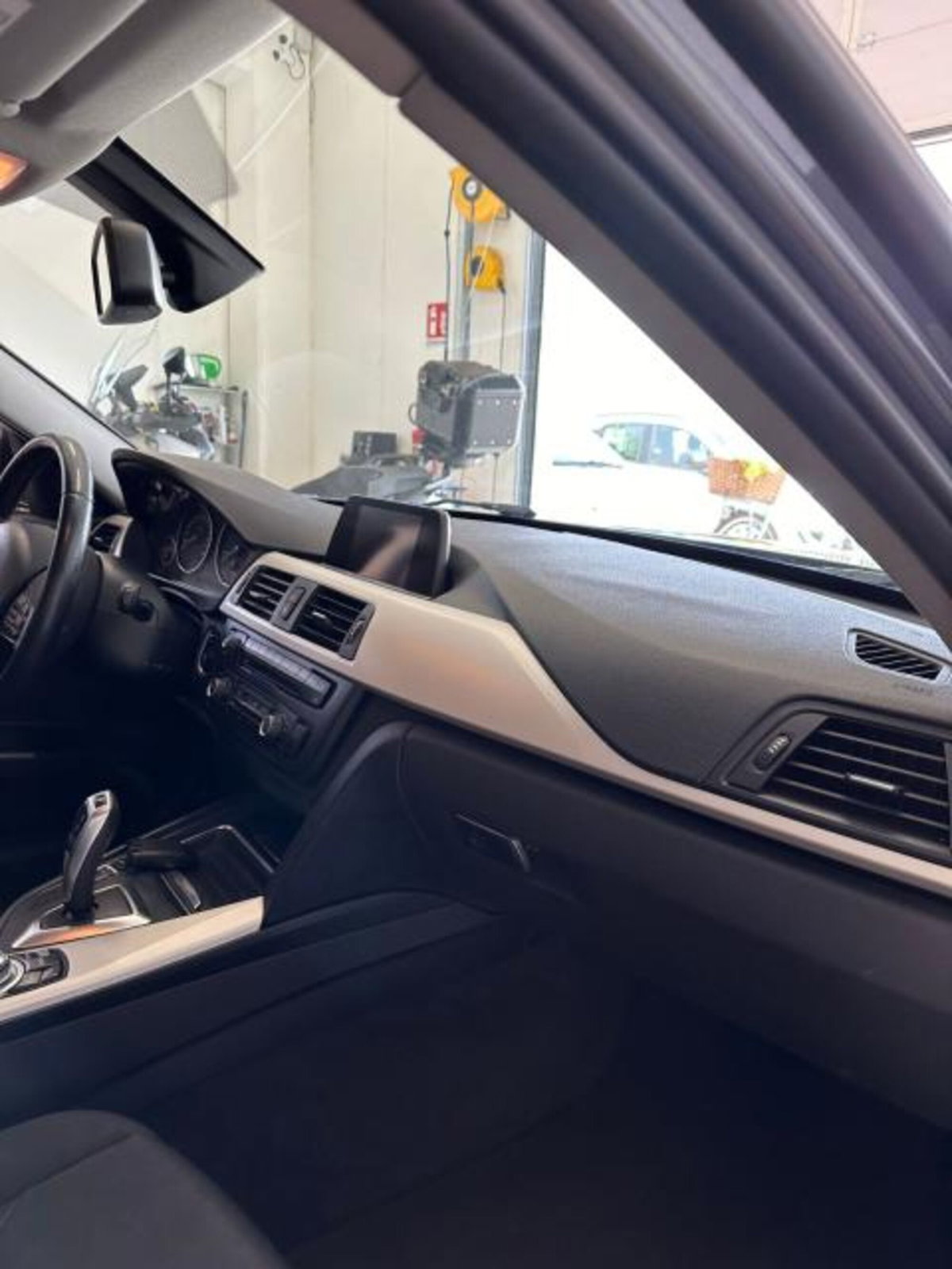 BMW Serie 3 Touring 316d  Sport (14)