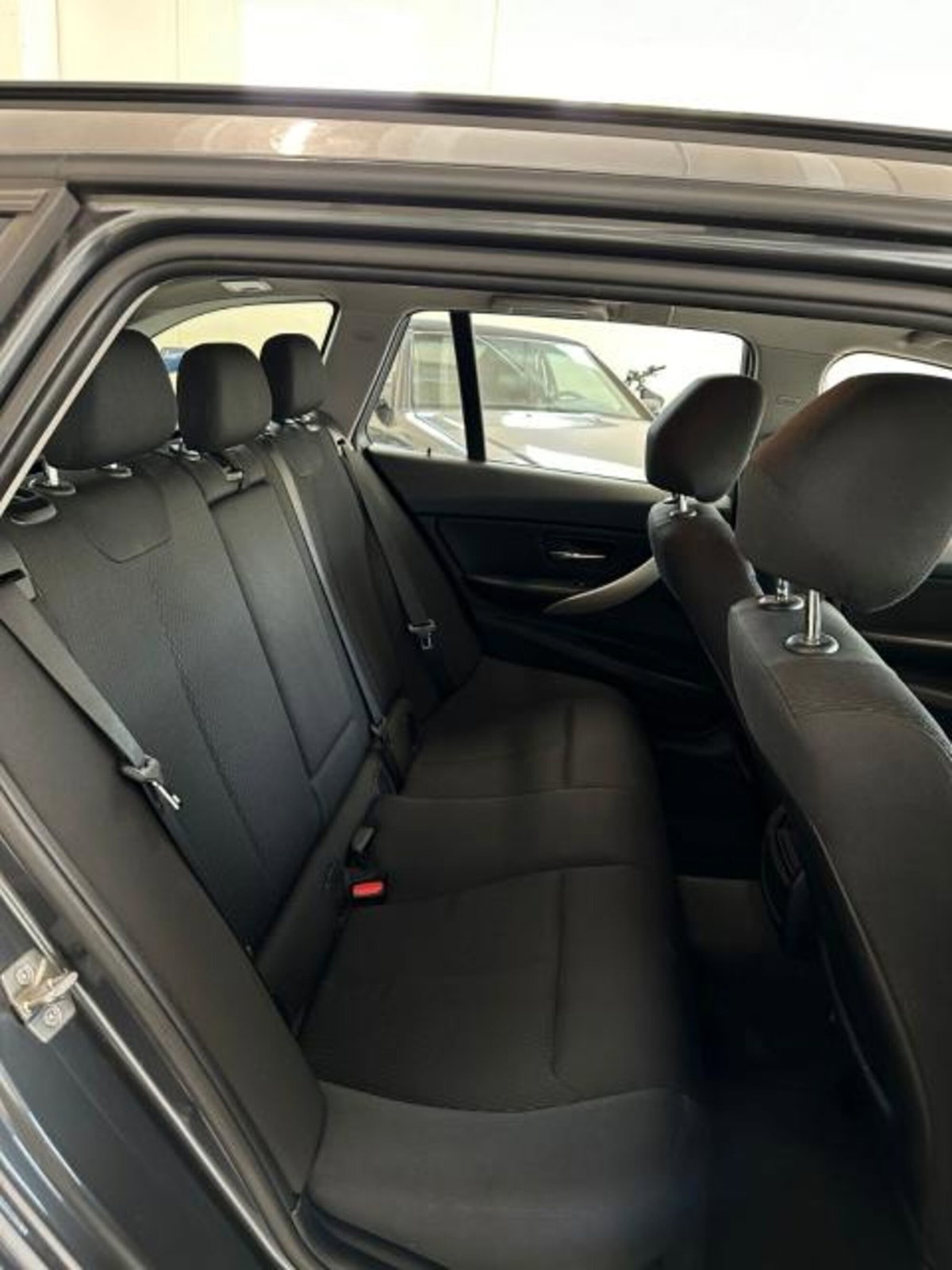 BMW Serie 3 Touring 316d  Sport (17)