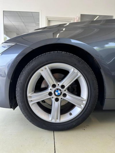 BMW Serie 3 Touring 316d  Sport (19)