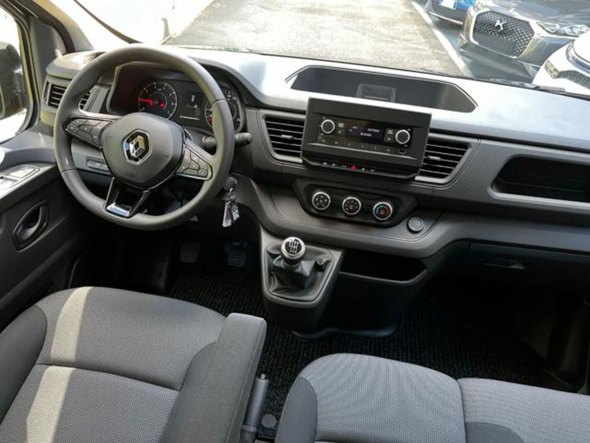 Renault Trafic Furgone BluedCi 150CV PC-TN Zen (8)