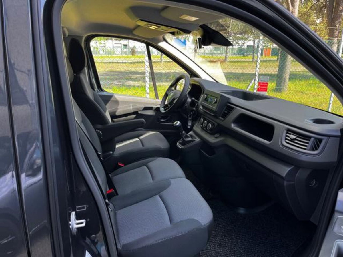 Renault Trafic Furgone BluedCi 150CV PC-TN Zen (9)