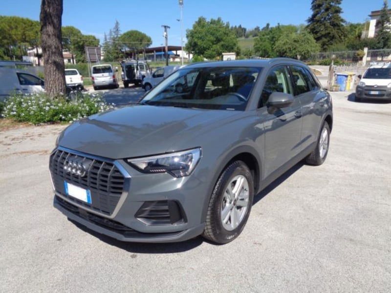 Audi Q3 35 TDI quattro S tronic Business