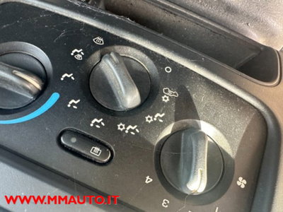 Jeep Cherokee 2.8 CRD Sport (10)