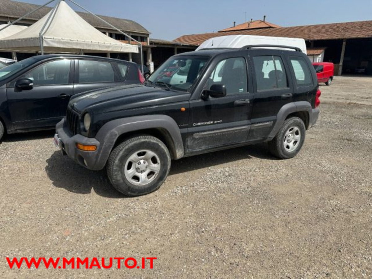Jeep Cherokee 2.8 CRD Sport (2)