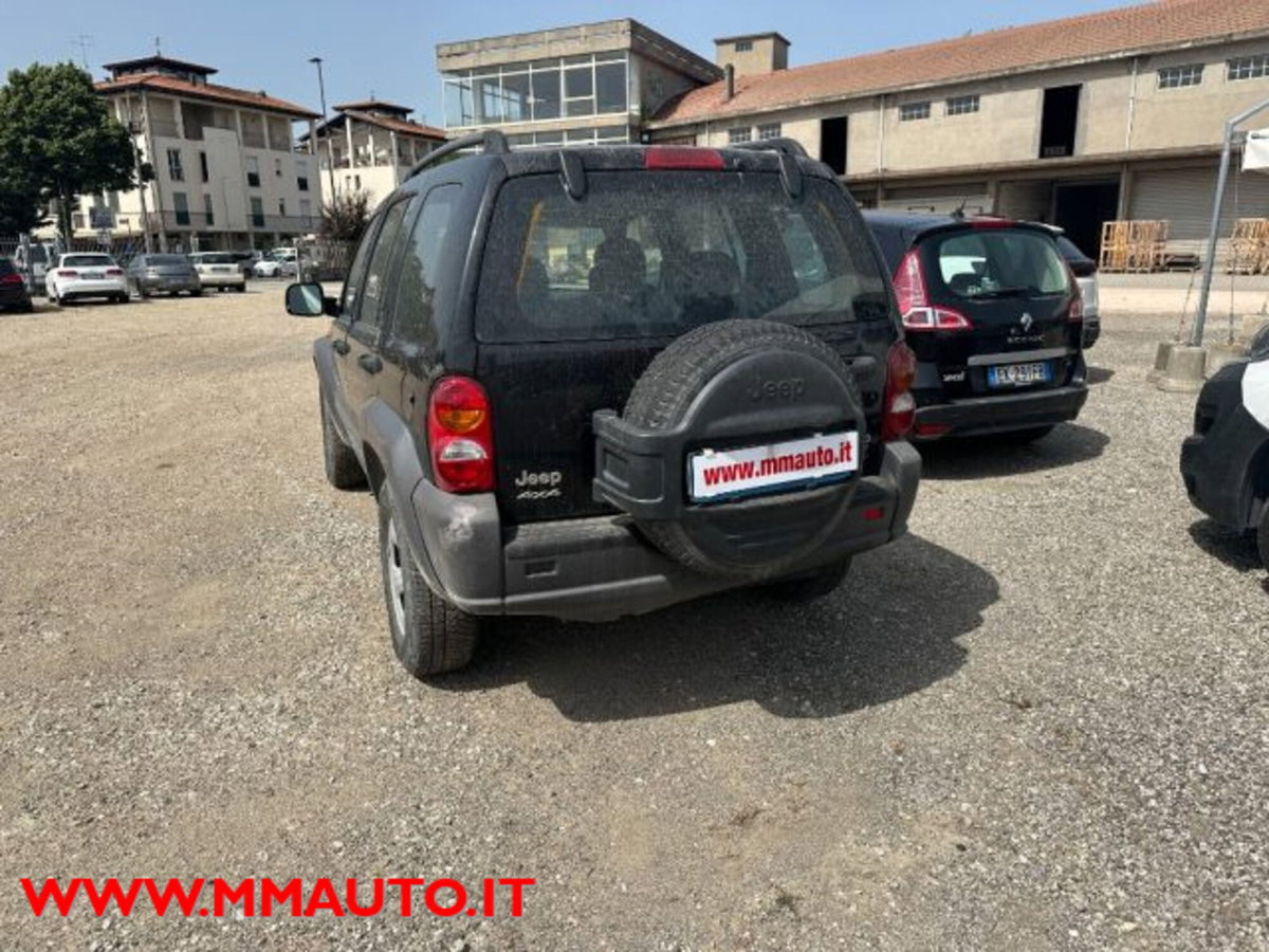 Jeep Cherokee 2.8 CRD Sport (3)