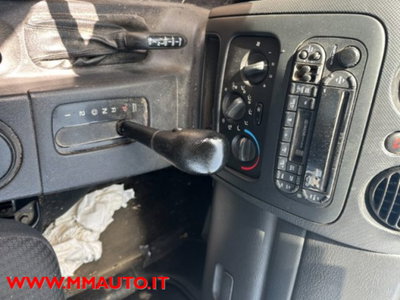 Jeep Cherokee 2.8 CRD Sport (8)