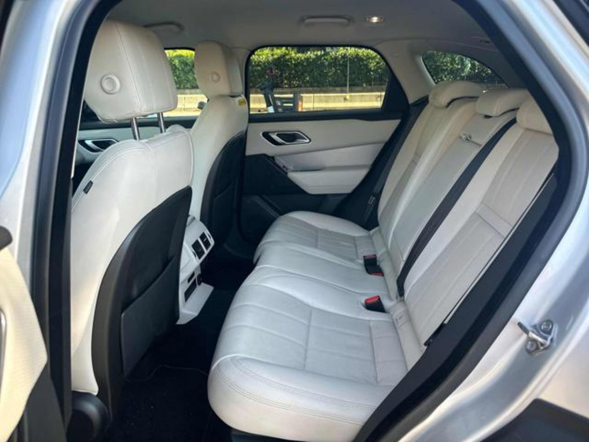 Land Rover Range Rover Velar 2.0 Si4 250 CV R-Dynamic S (14)
