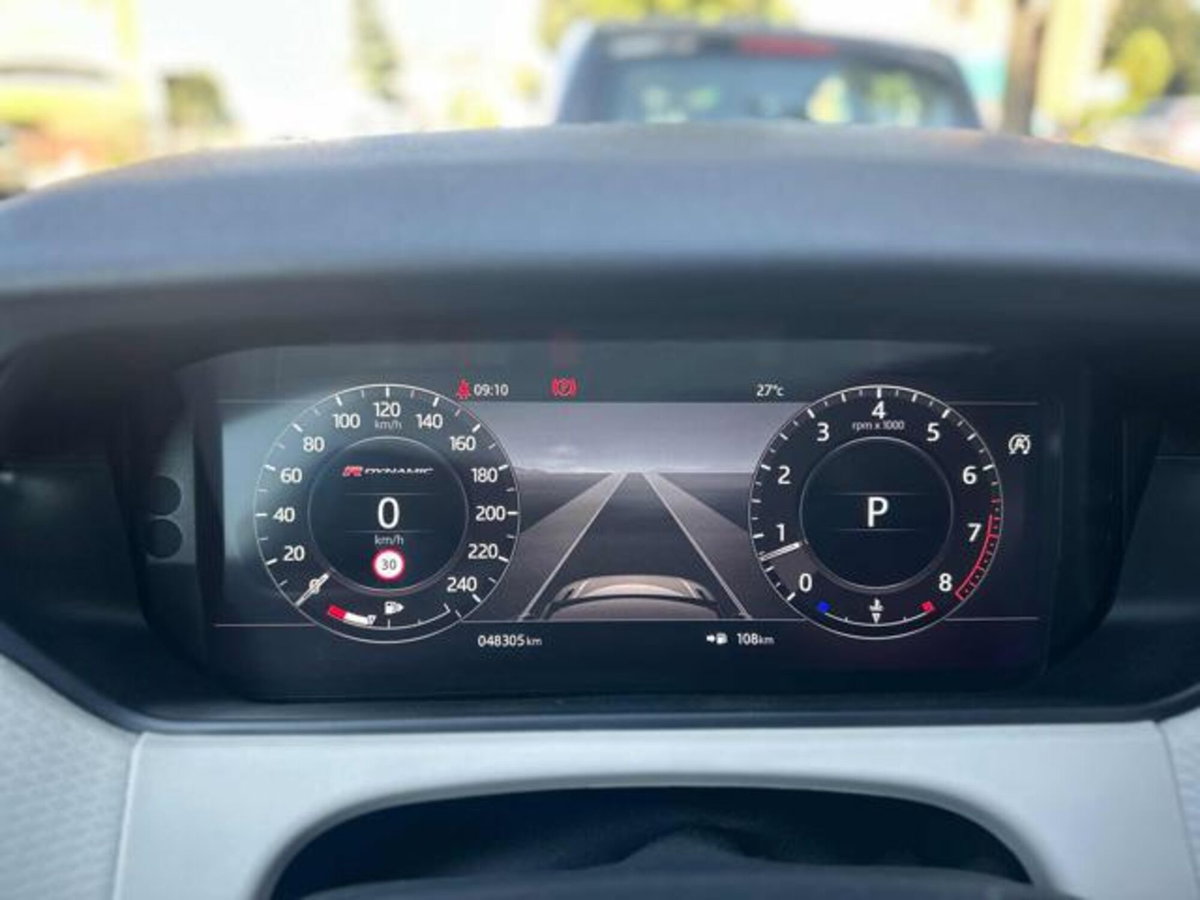 Land Rover Range Rover Velar 2.0 Si4 250 CV R-Dynamic S (16)
