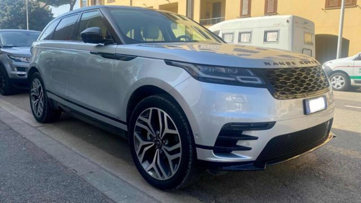 Land Rover Range Rover Velar 2.0 Si4 250 CV R-Dynamic S (2)
