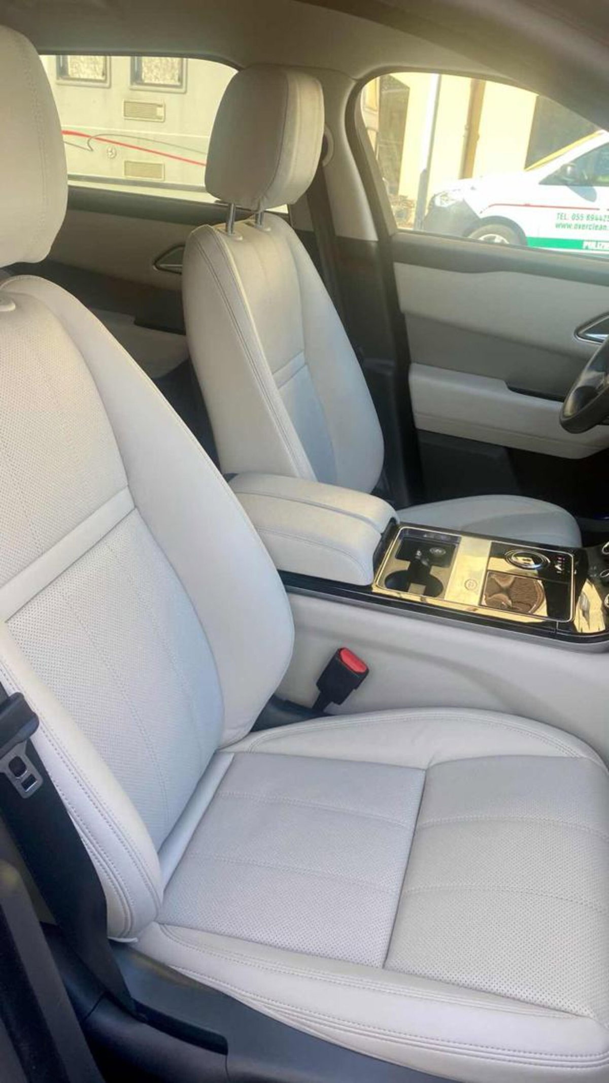 Land Rover Range Rover Velar 2.0 Si4 250 CV R-Dynamic S (9)