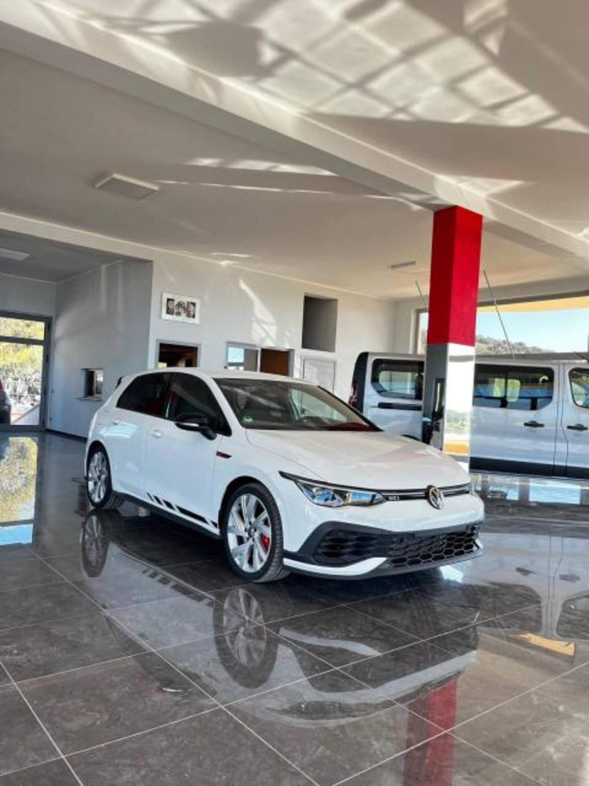Volkswagen Golf 2.0 TSI GTI DSG Clubsport 45 (4)