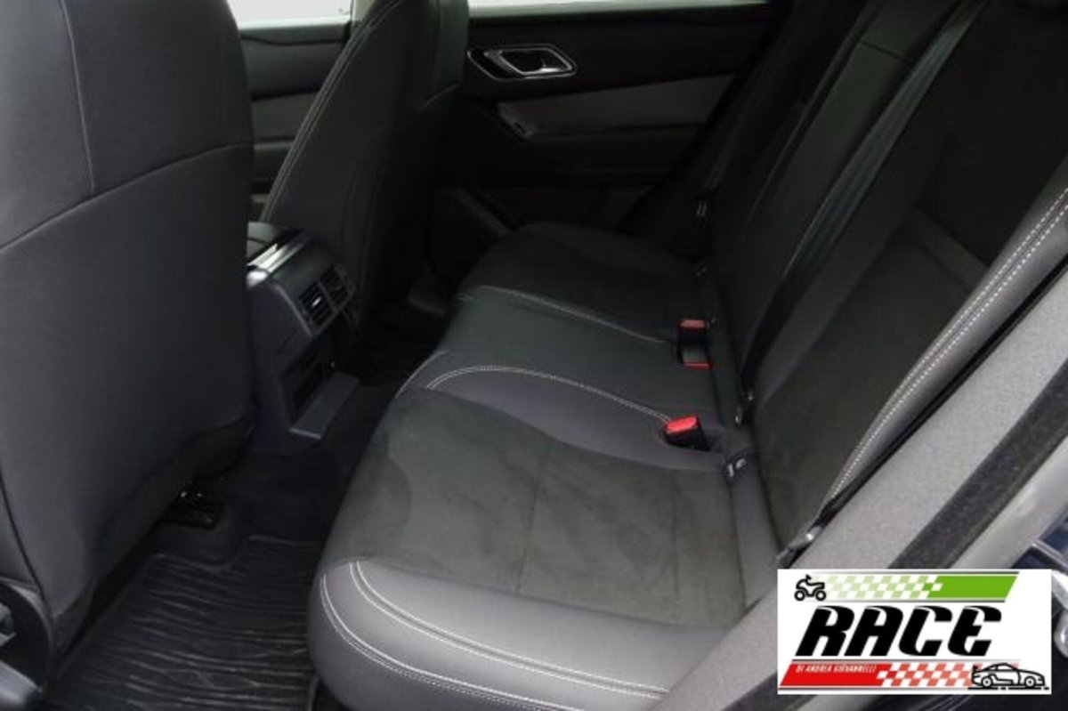 Land Rover Range Rover Velar 2.0D I4 180 CV (10)