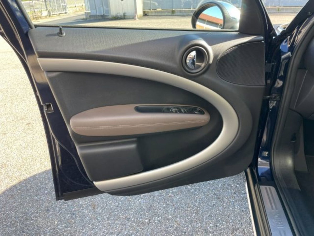 MINI Mini Countryman 2.0 Cooper D Countryman Automatica (14)