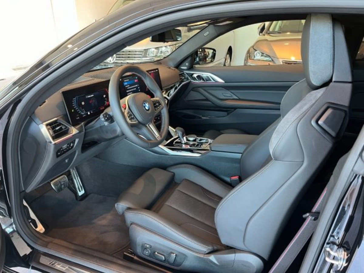 BMW Serie 4 Coupé M4 Competition (3)