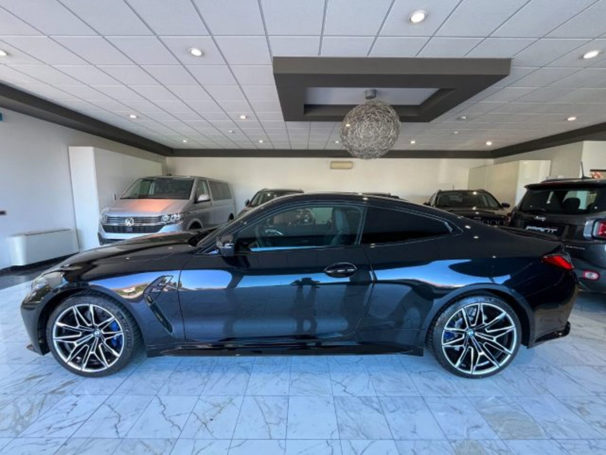 BMW Serie 4 Coupé M4 Competition (5)