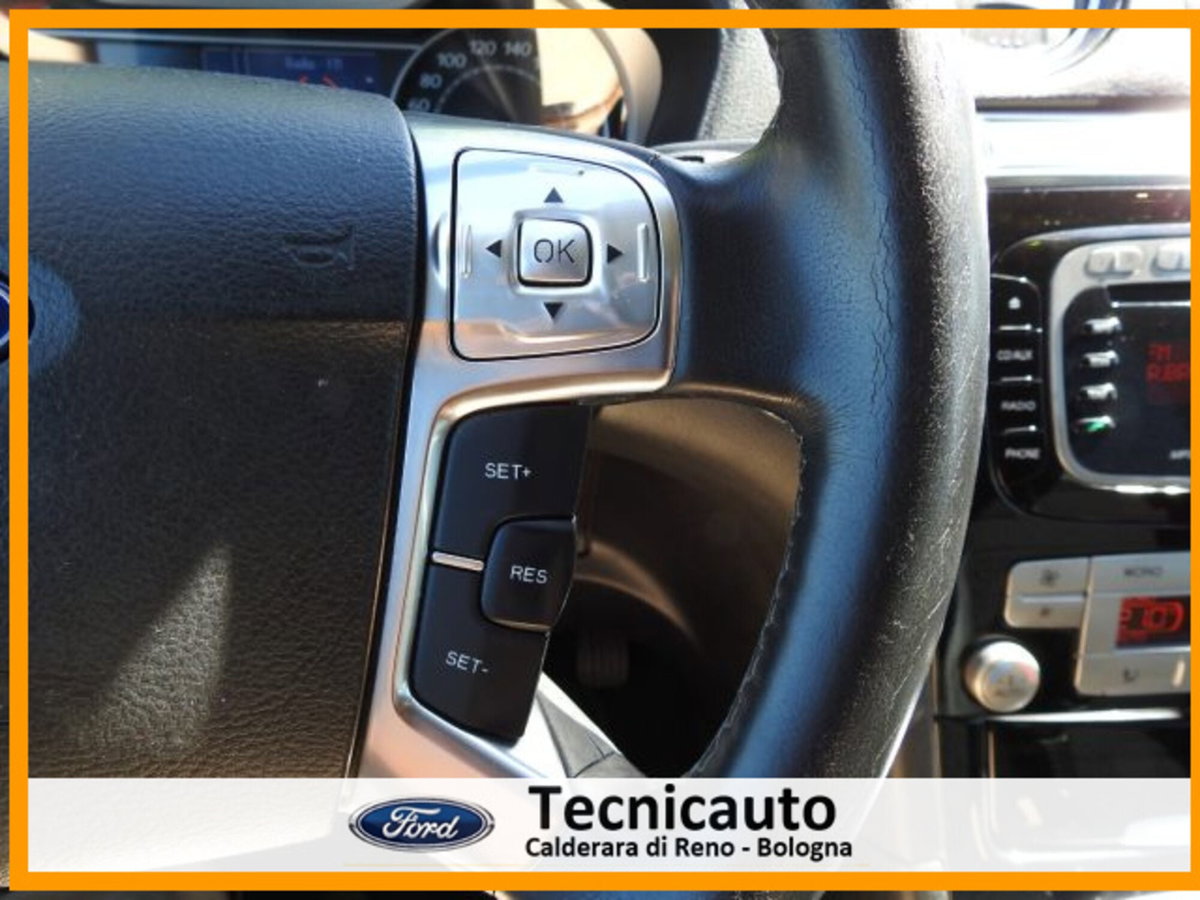Ford S-Max 2.0 TDCi 163CV Powershift New Titanium (15)