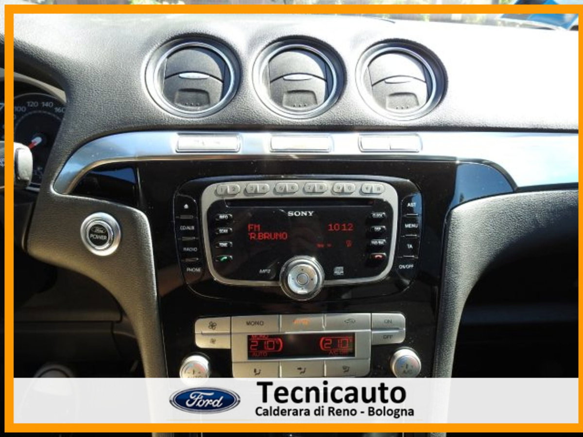 Ford S-Max 2.0 TDCi 163CV Powershift New Titanium (17)