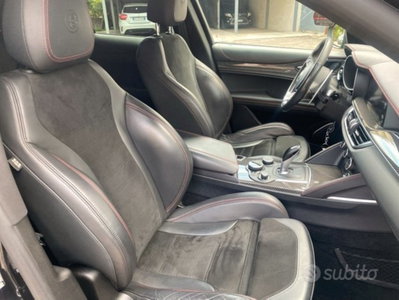Alfa Romeo Stelvio Stelvio 2.9 Bi-Turbo V6 510 CV AT8 Quadrifoglio (17)