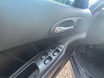 Alfa Romeo 156 1.9 JTD cat Distinctive (12)