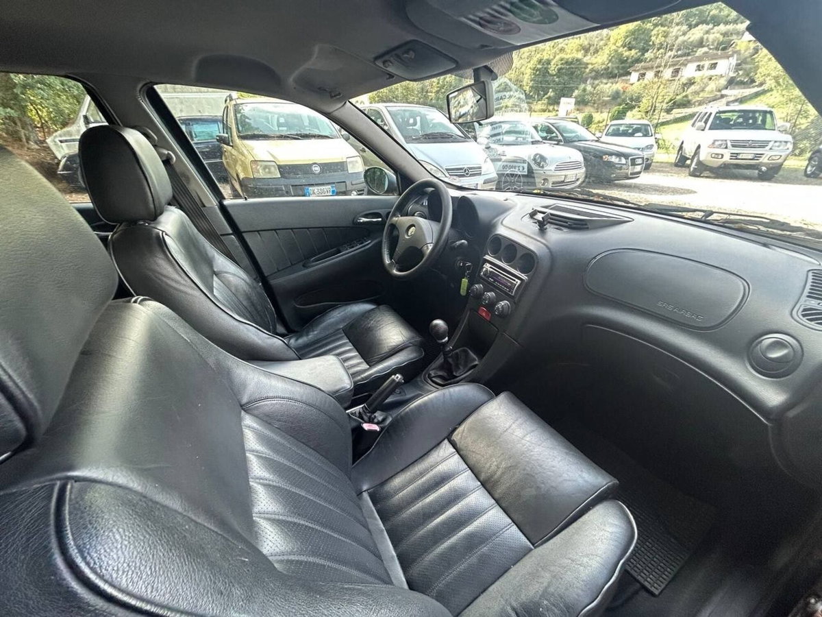 Alfa Romeo 156 1.9 JTD cat Distinctive (9)