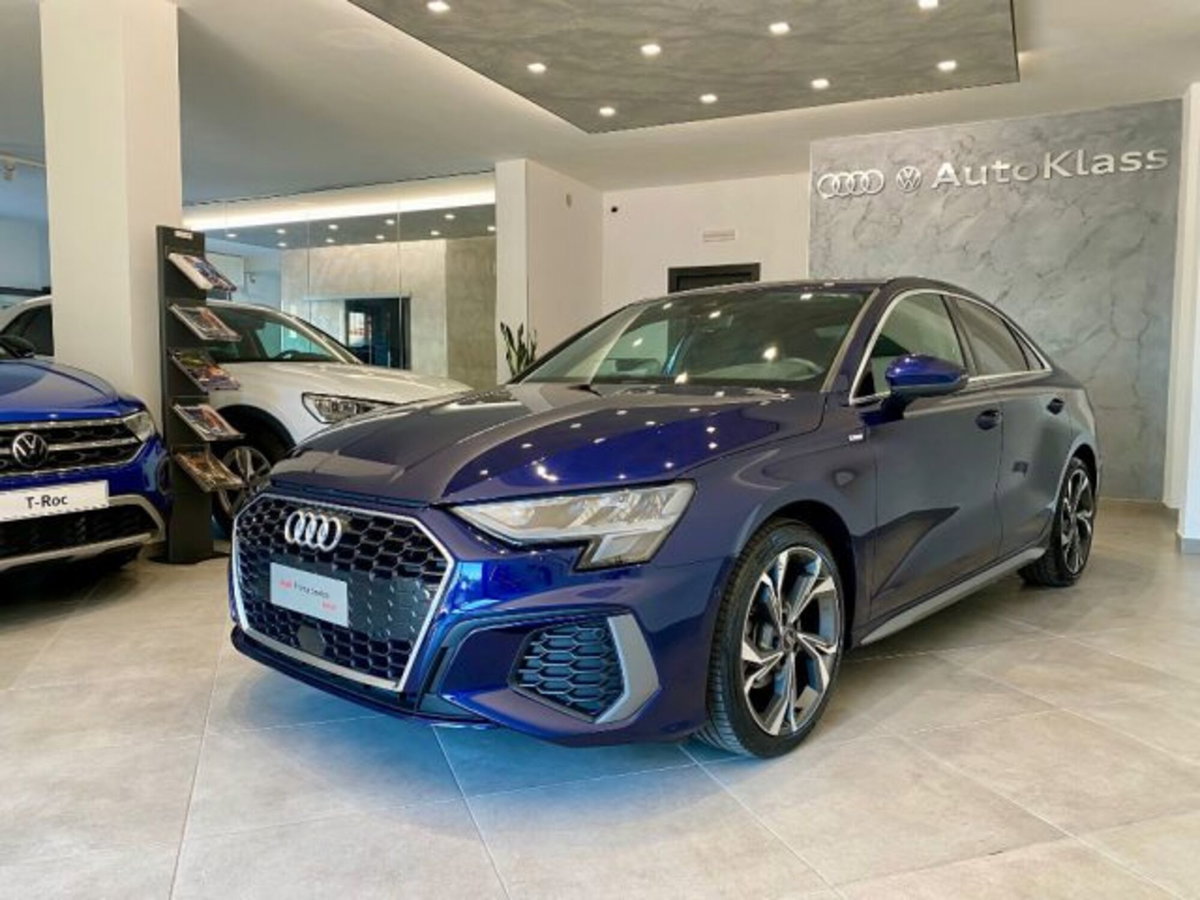 Audi A3 Sedan 30 TFSI S line edition