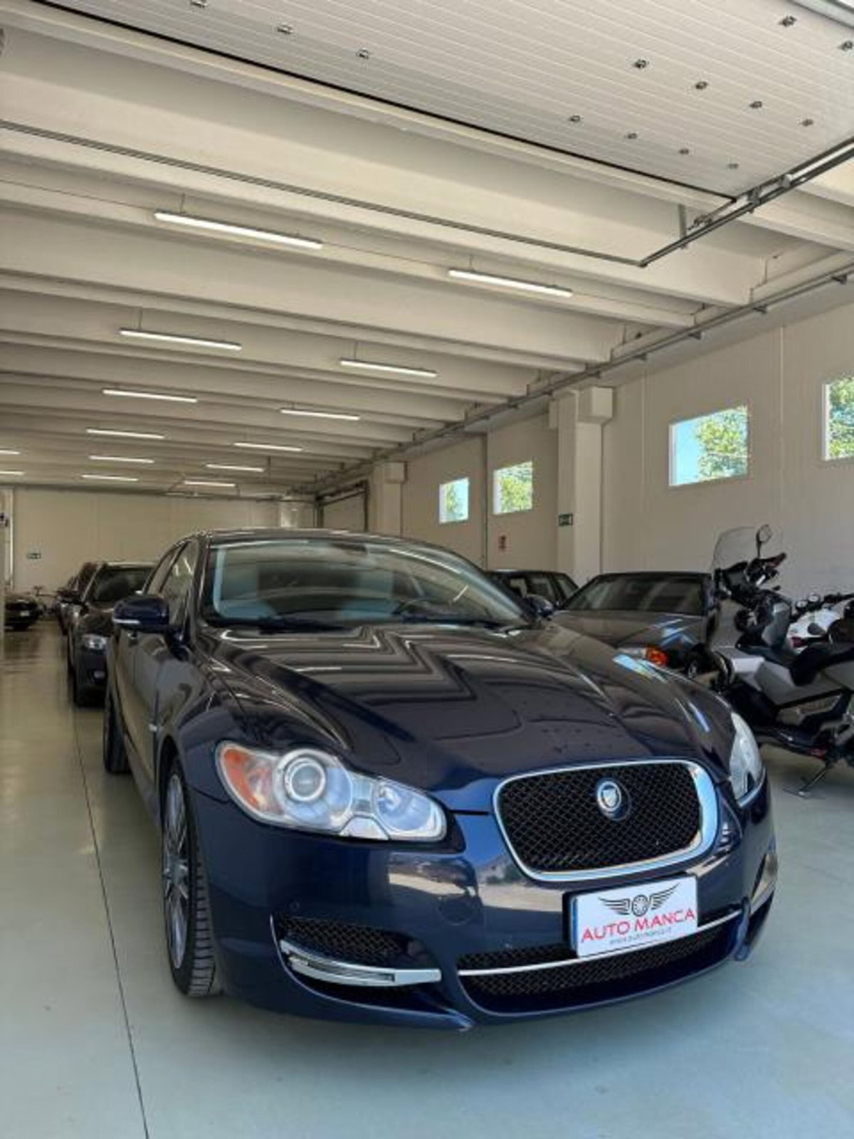 Jaguar XF 3.0 V6 Luxury (3)