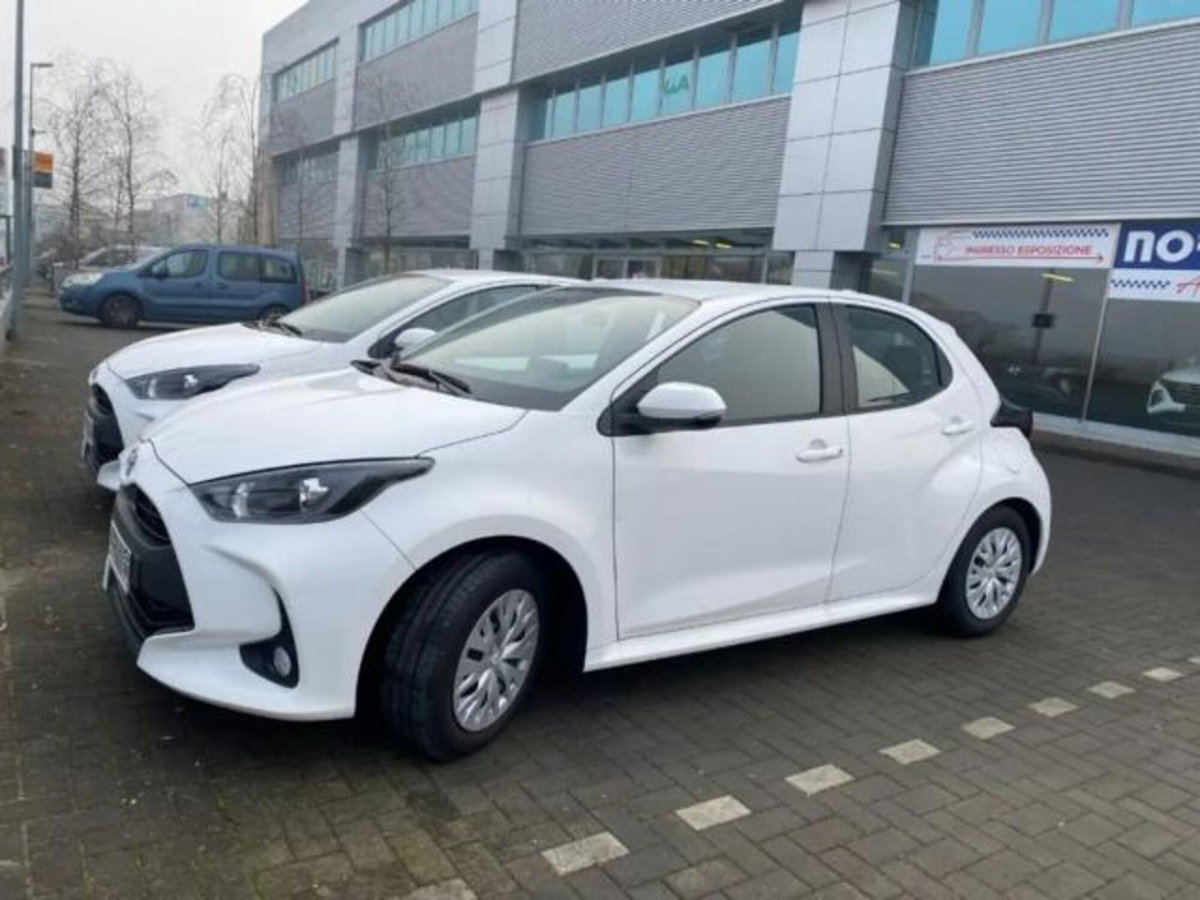 Toyota Yaris 1.5 5 porte Active