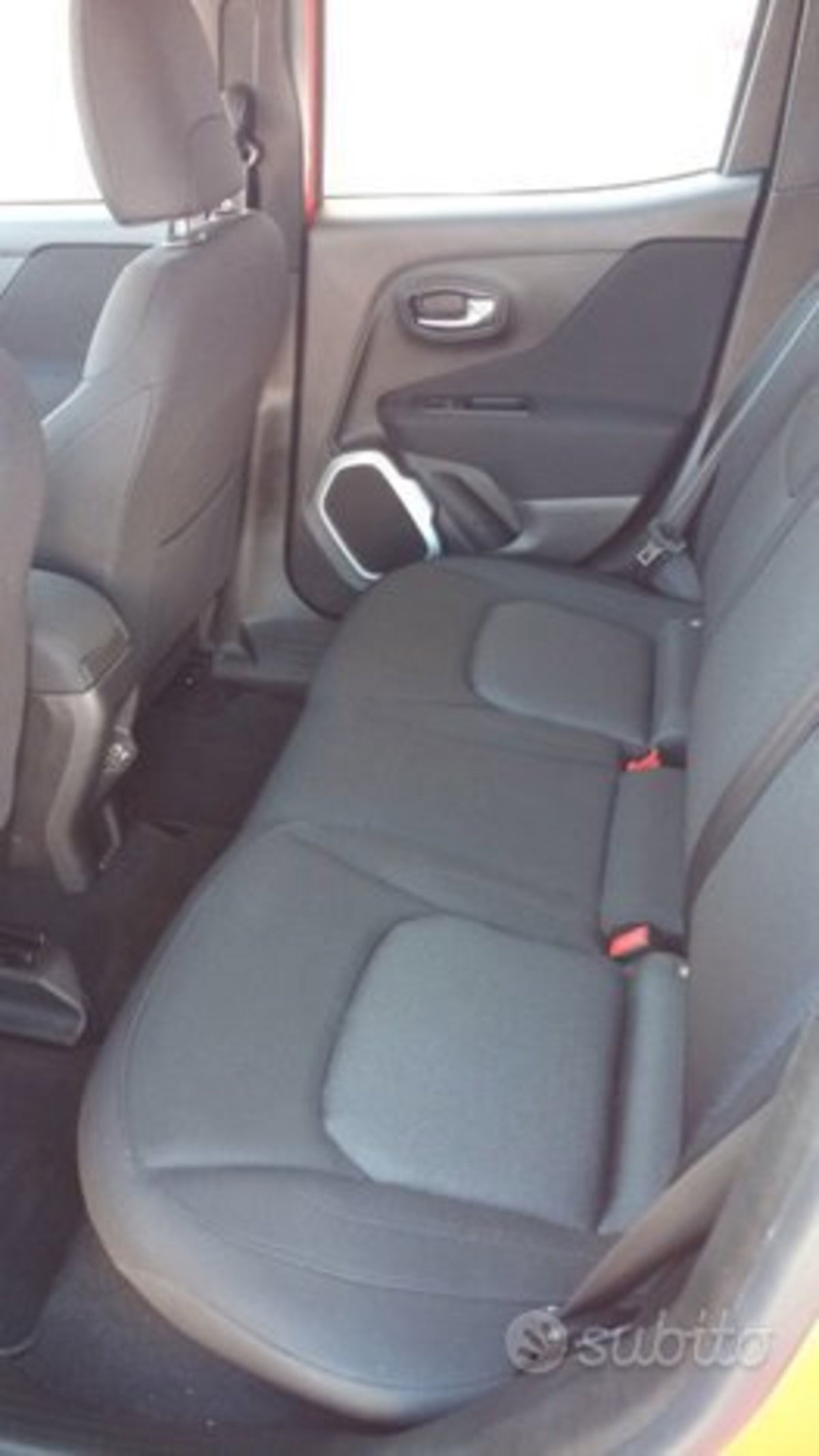 Jeep Renegade 1.6 Mjt 105 CV Business (5)