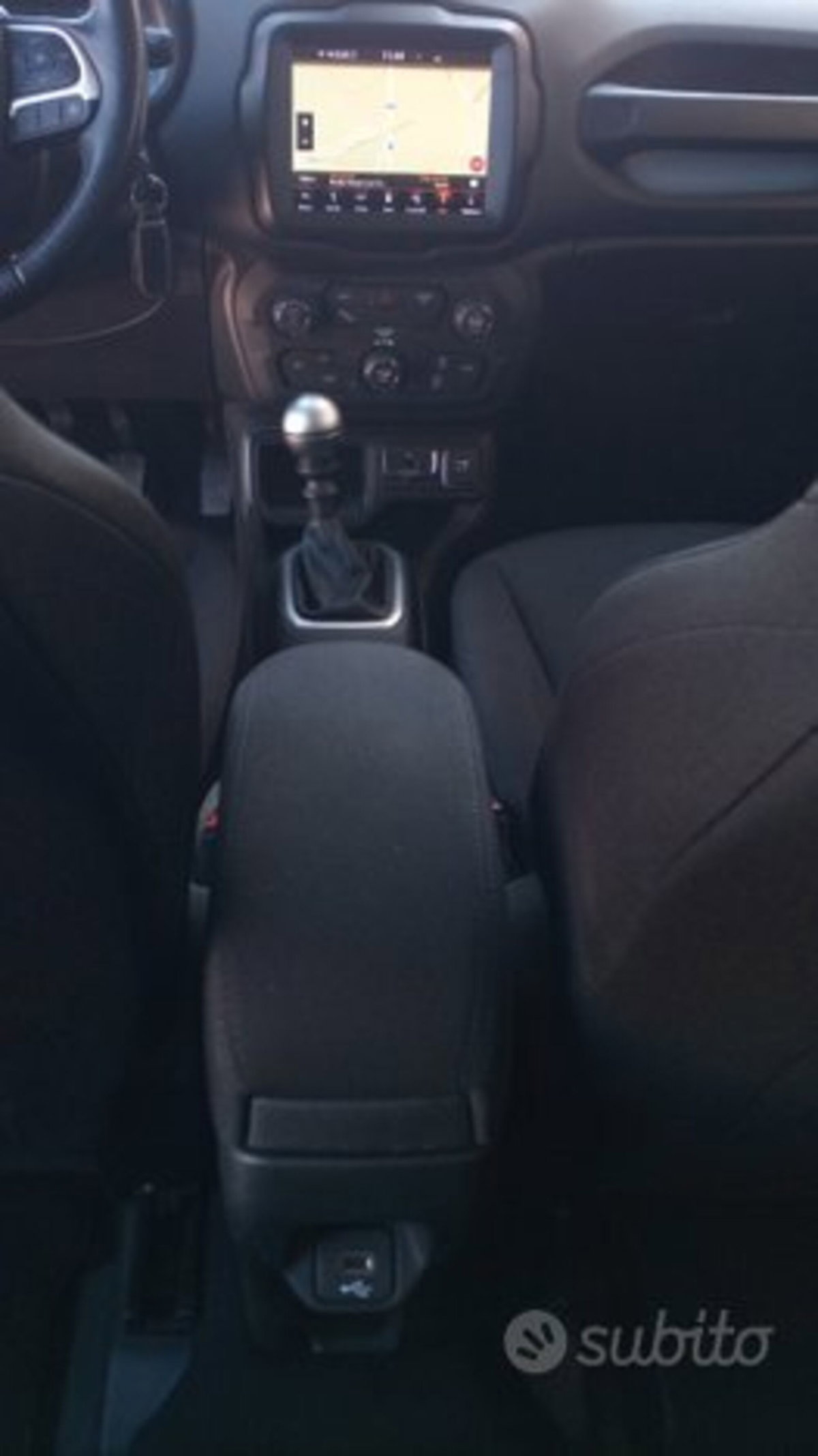 Jeep Renegade 1.6 Mjt 105 CV Business (6)