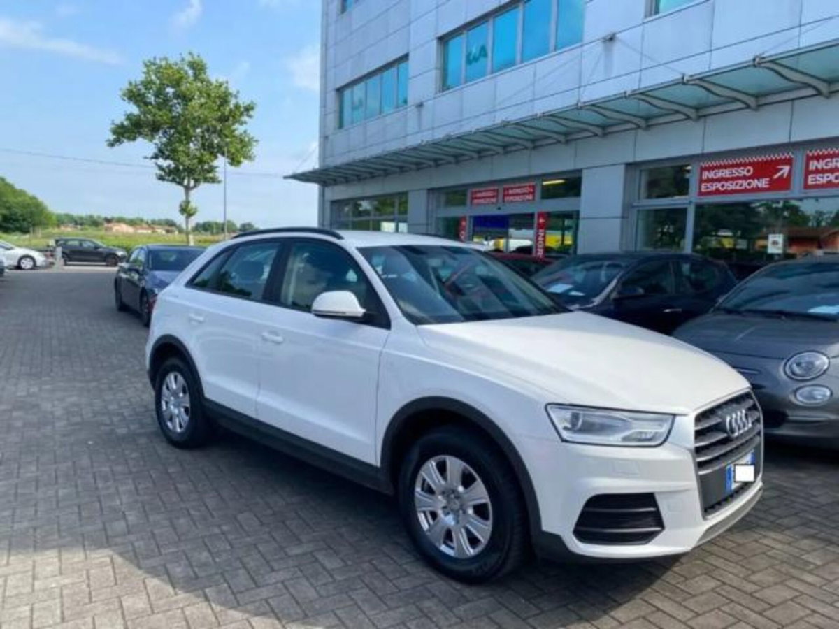 Audi Q3 2.0 TDI 150 CV (5)