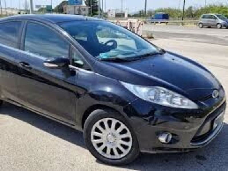 Ford Fiesta 1.4 5 porte Bz.- GPL Titanium