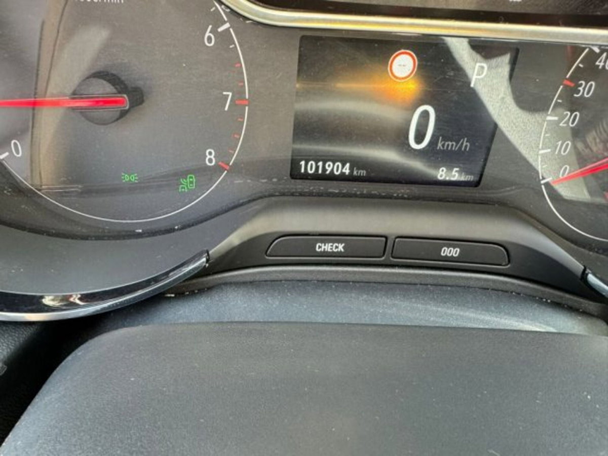 Opel Grandland X 1.5 diesel Ecotec Start&Stop Advance (13)