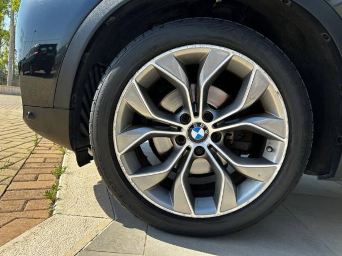 BMW X4 xDrive20d xLine (8)