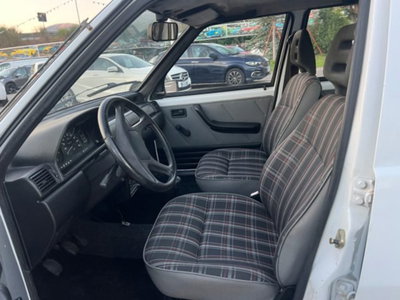 Fiat Uno 1.0 i.e. cat 5 porte (7)