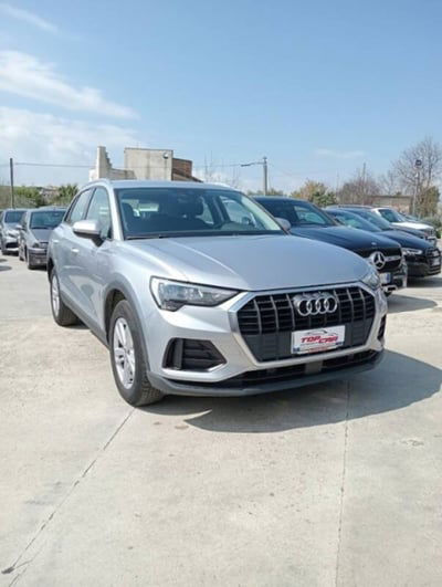 Audi Q3 35 2.0 tdi Business s-tronic usata