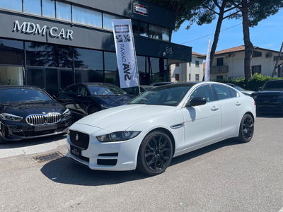 Jaguar XE 2.0 D Turbo 180CV aut. Prestige  usata