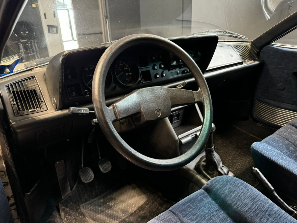 Lancia Gamma Coupé Coupé (12)
