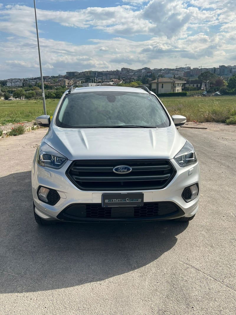 Ford Kuga 1.5 TDCI 120 CV S&S 2WD Powershift ST-Line