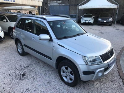 Suzuki Grand Vitara 1.9 DDiS 3 porte Offroad (5)
