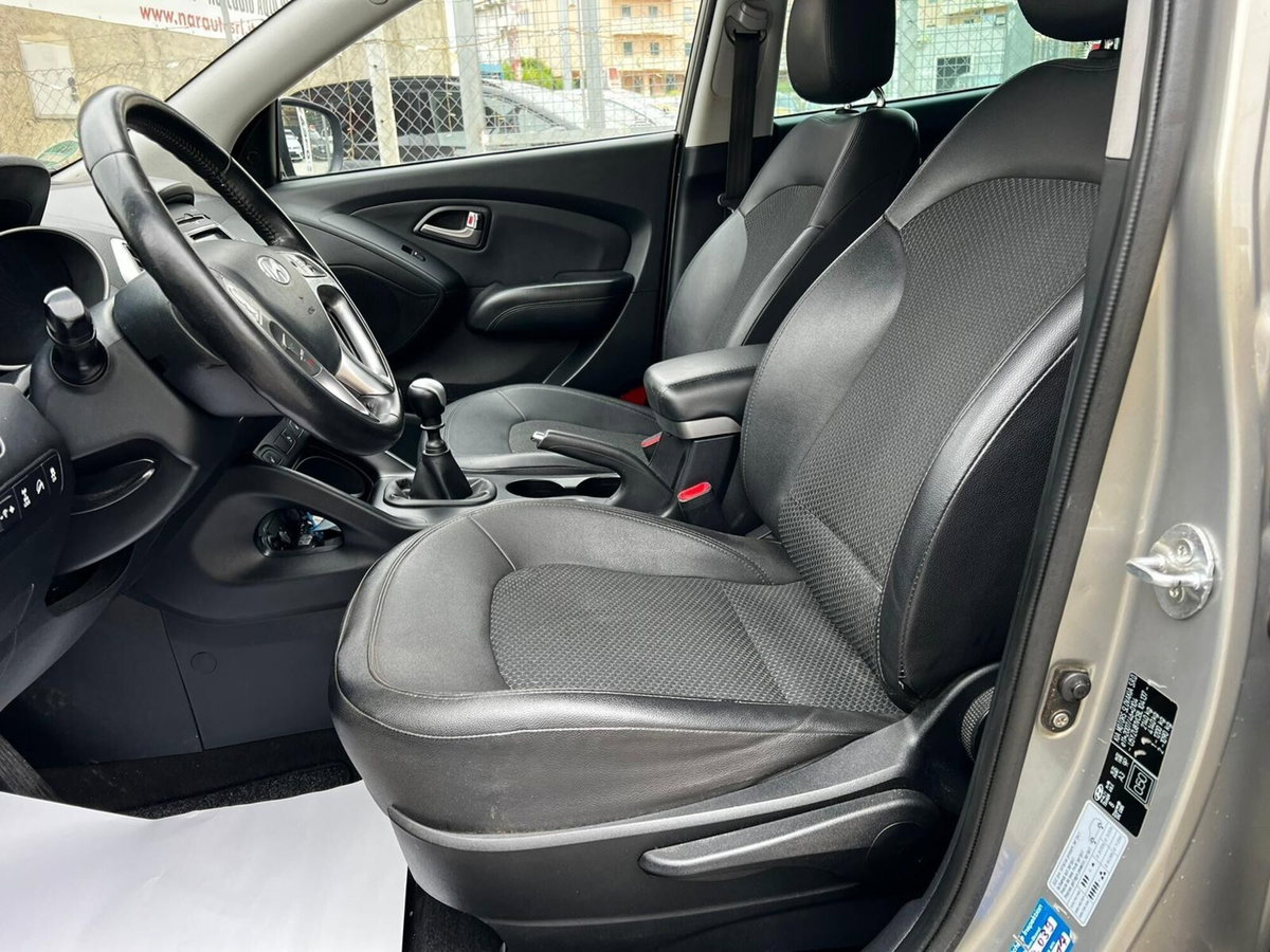 Hyundai ix35 2.0 CRDi 184CV 4WD Comfort (10)