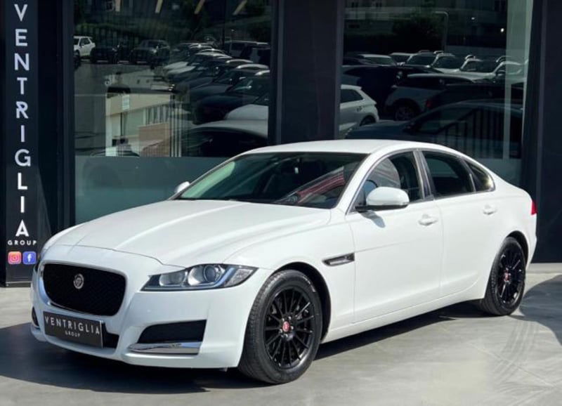 Jaguar XF 2.0 D E-Performance Pure