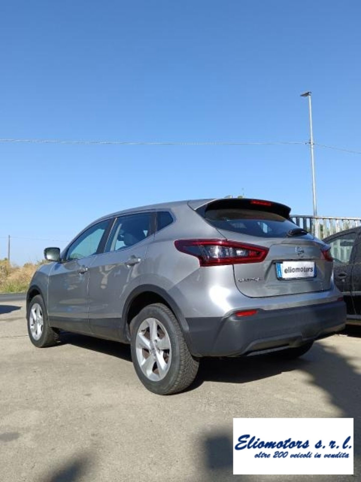 Nissan Qashqai 1.3 DIG-T 140 CV Business (6)