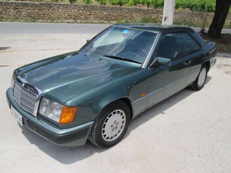 Mercedes-Benz 300 Coupé 300 CE-24 Coupé