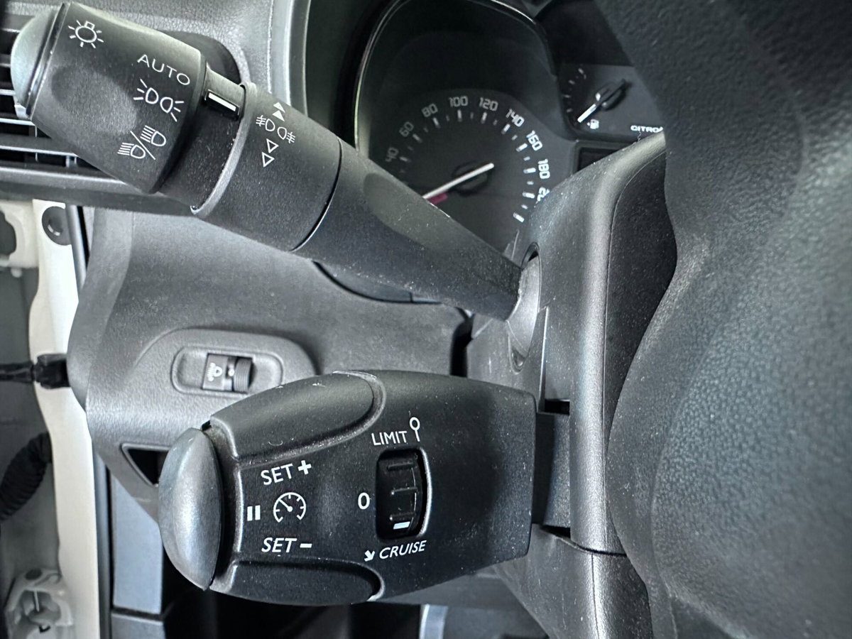 Citroen Berlingo Furgone BlueHDi 100 Van M Control (11)
