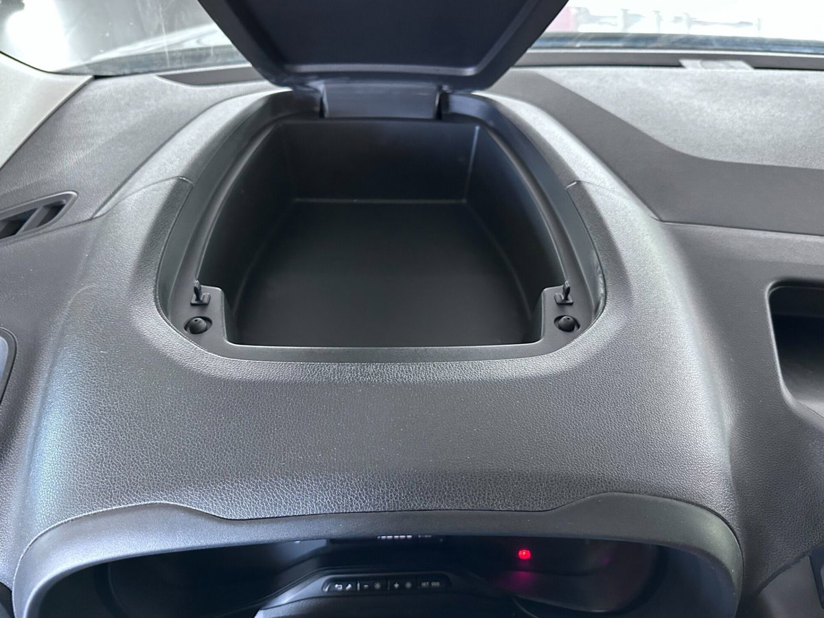Citroen Berlingo Furgone BlueHDi 100 Van M Control (17)