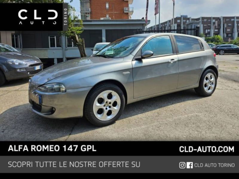 Alfa Romeo 147 1.6i 16V T.S. (105 CV) cat 5p. Connect