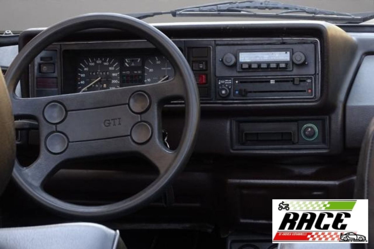 Volkswagen Golf Cabrio 1600 GLI (10)
