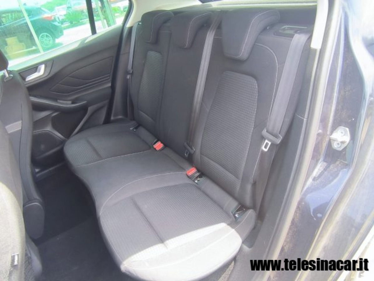 Ford Focus 1.0 EcoBoost 125 CV automatico 5p. Business (10)